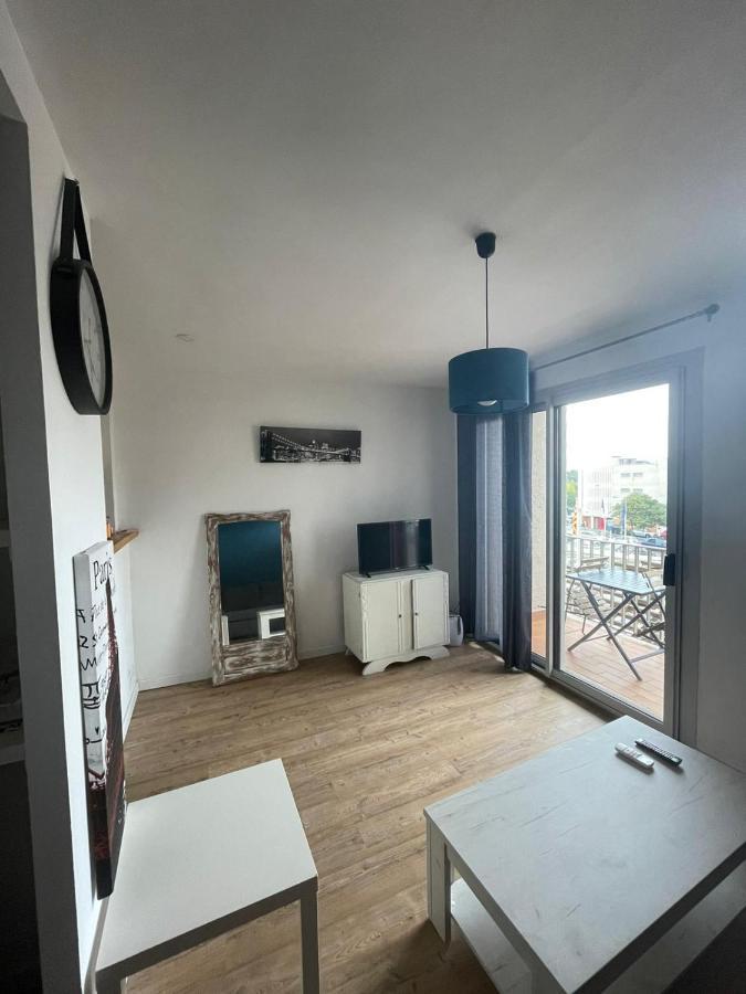 Superbe Studio A Canet En Roussillon Proche De La Plage Luaran gambar